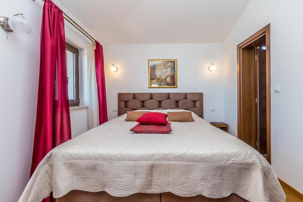 Villa Lurda Linardici Krk Extérieur photo